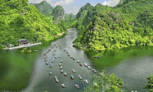 Hanoi - Halong - Ninh Binh - Water Puppet show-Buffet dinner (5ds 4ns Package)