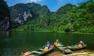 Hanoi - Halong - Ninh Binh - Water Puppet show-Buffet dinner (5ds 4ns Package)